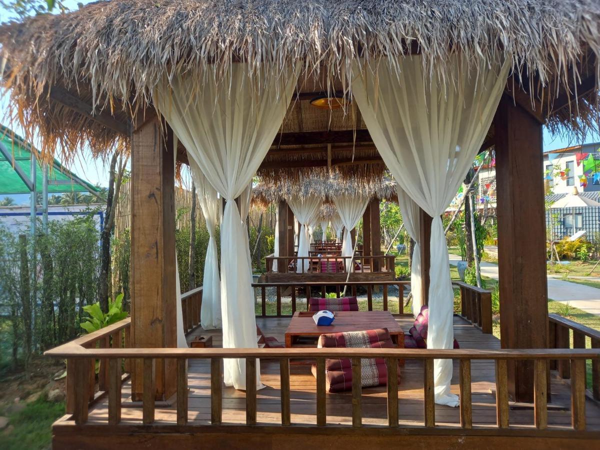 Kampot Tropical Village Exterior photo